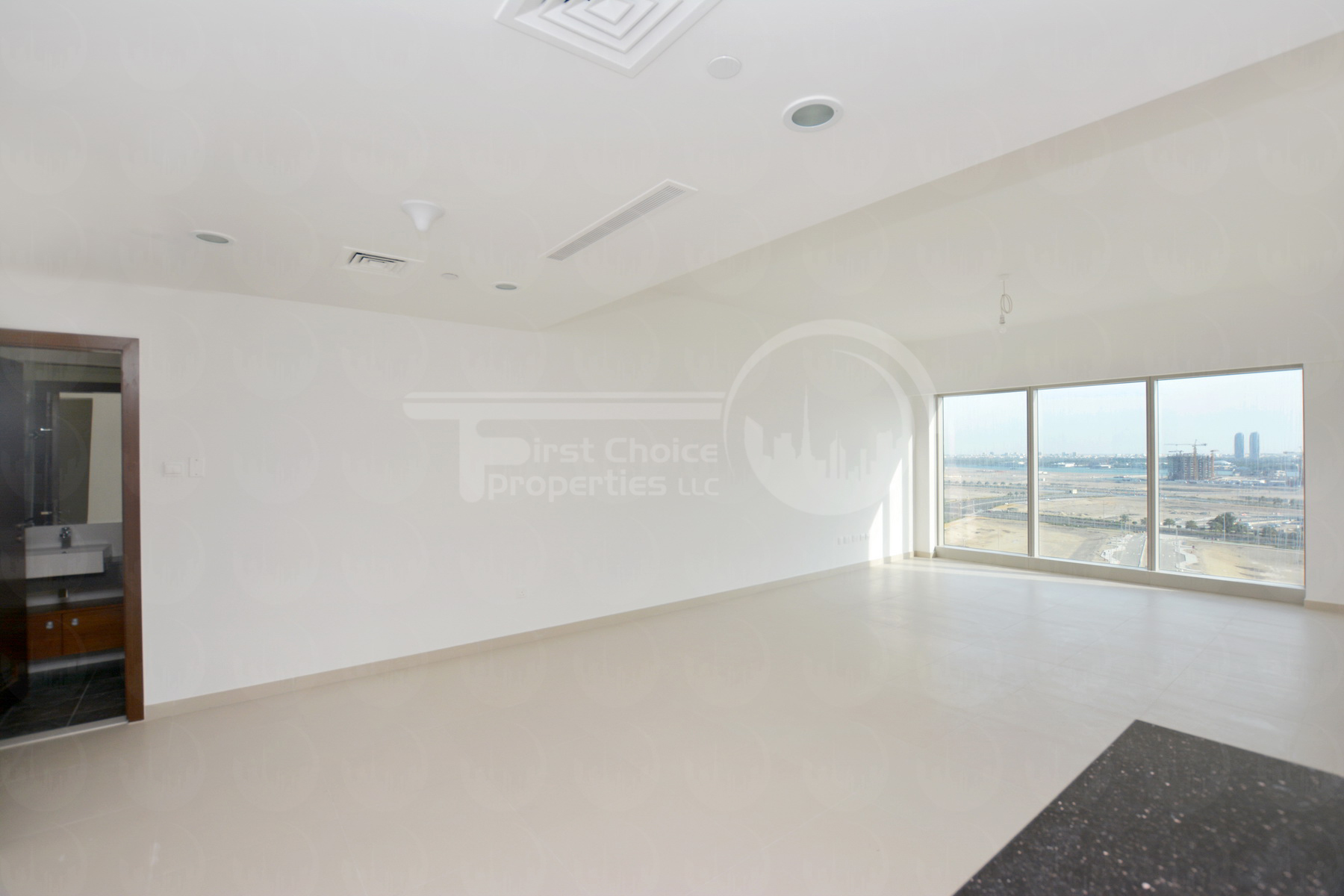 2 Bedroom Apartment - Abu Dhabi - UAE - Gate Tower - Al Reem Island (11).JPG