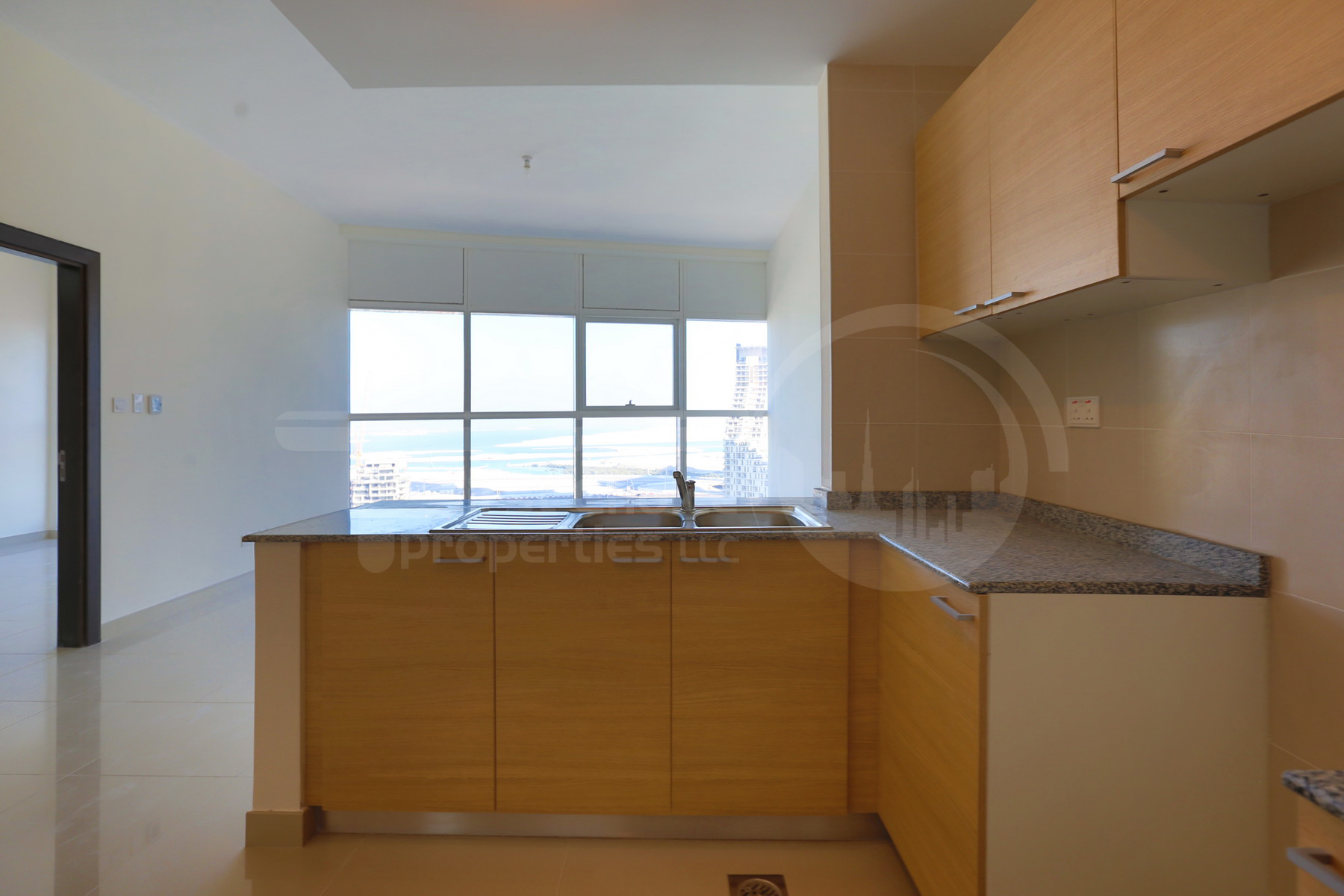 1BR Apartment - Abu Dhabi - UAE - Al Reem Island - City of Lights - C10 Building (8).JPG