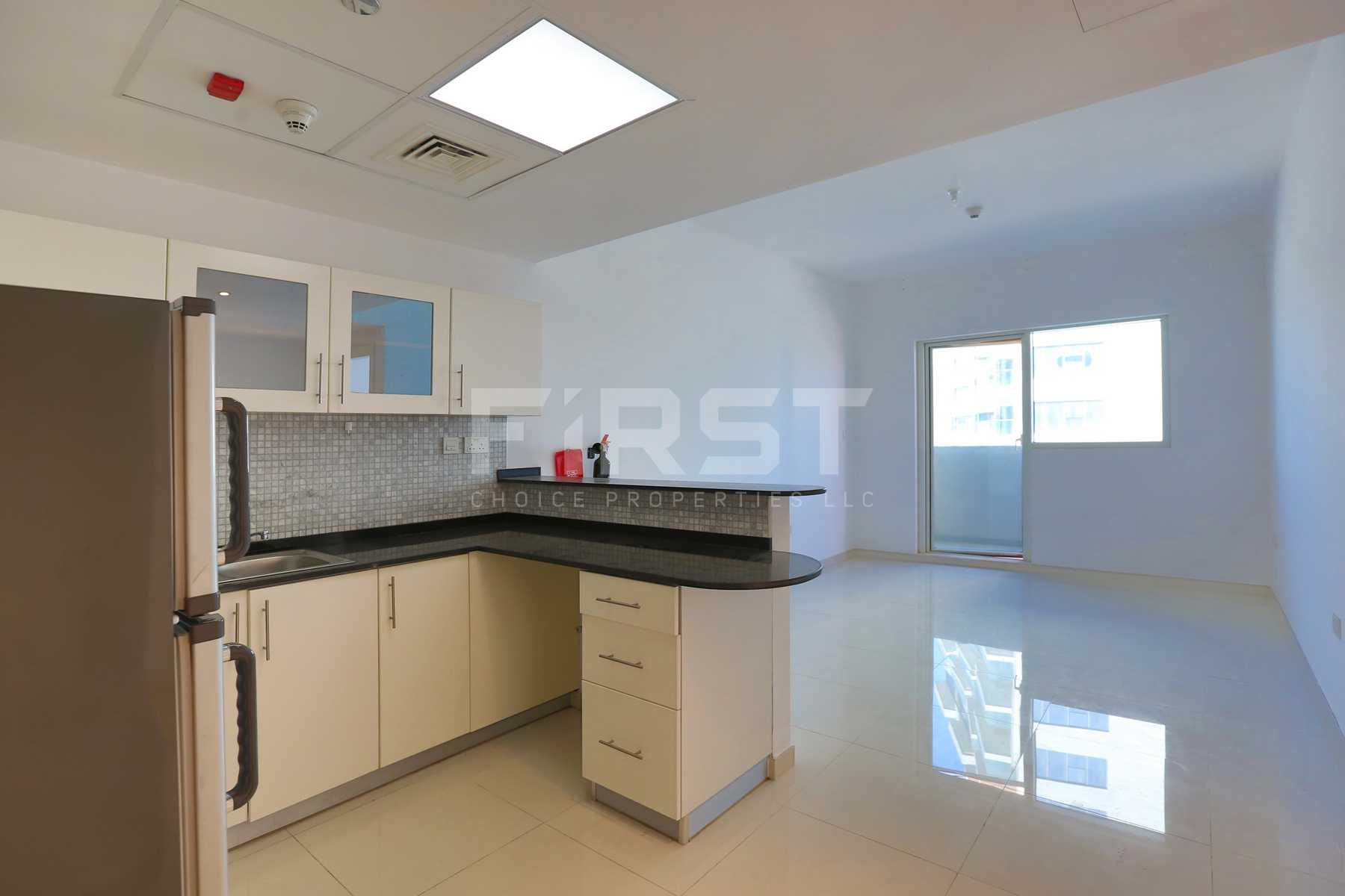 Internal Photo of 1 Bedroom Apartment in Marina bay by Damac Najmat Abu Dhabi Al Reem Island Abu Dhabi UAE (4).jpg