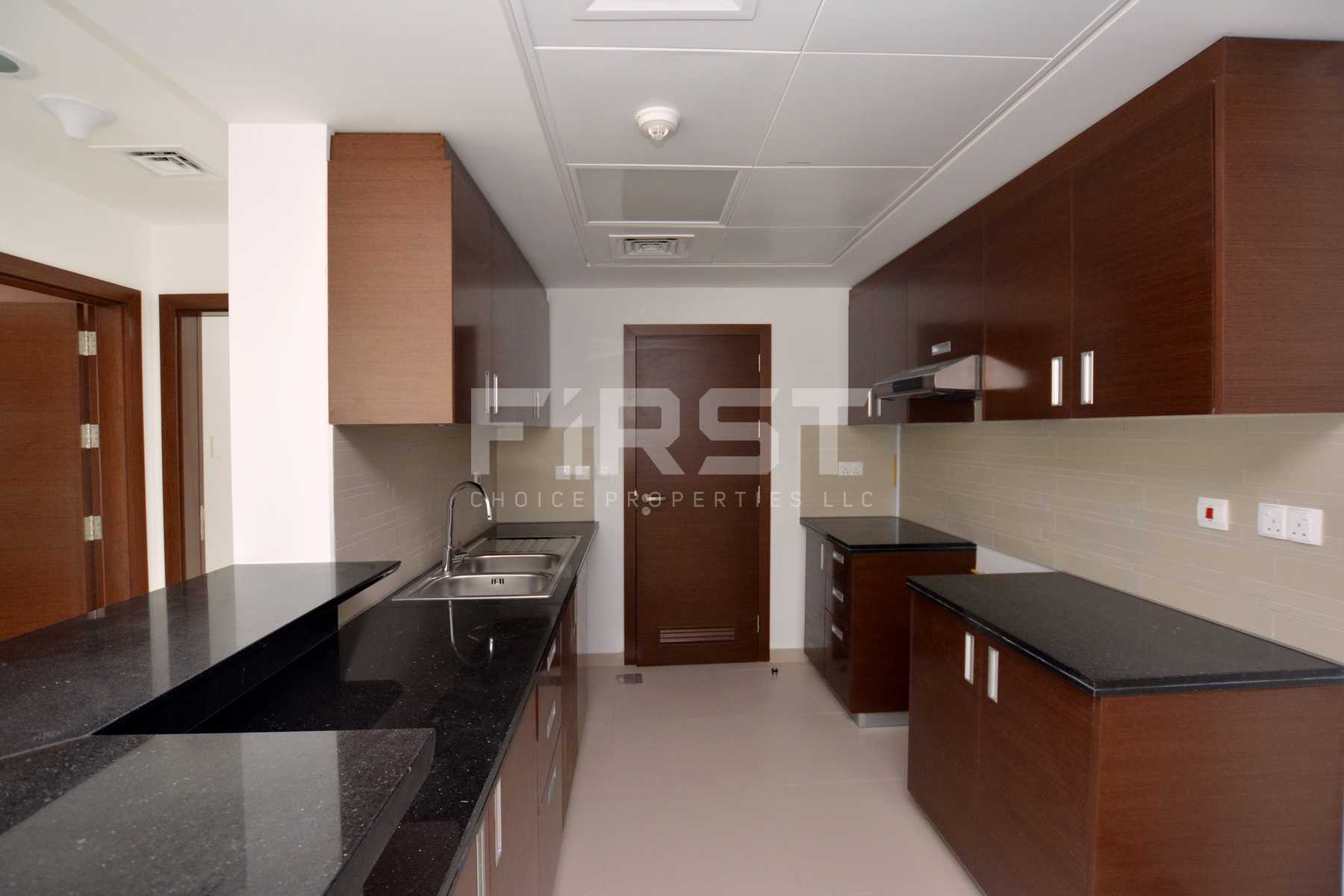 Internal Photo of 2+1 Bedroom Apartment in The Gate Tower Shams Abu Dhabi Al Reem Island Abu Dhabi UAE (9).jpg