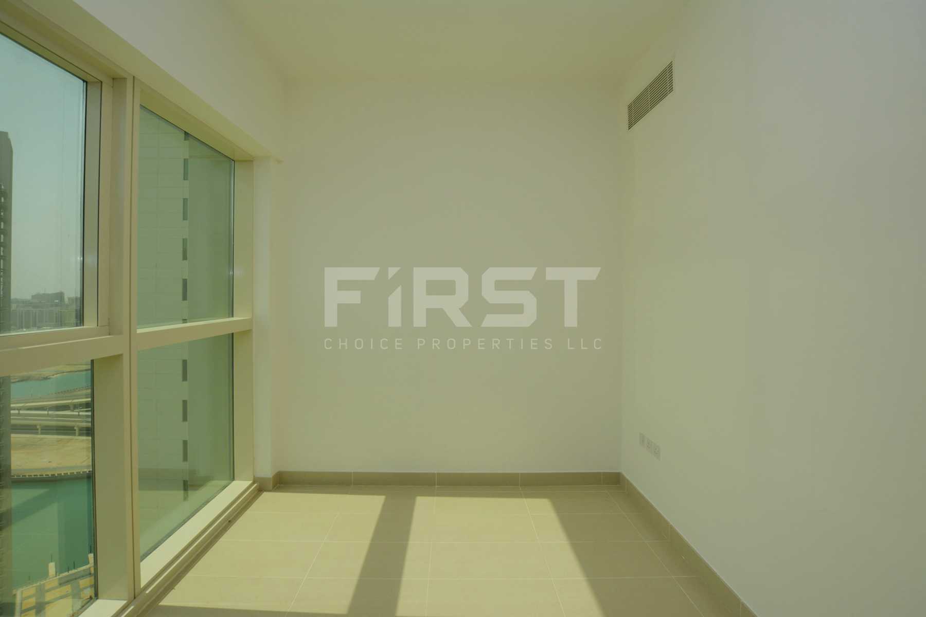 Internal Photo of 1 Bedroom Apartment in Al Maha Tower Marina Square Al Reem Island Abu Dhabi UAE (22).jpg