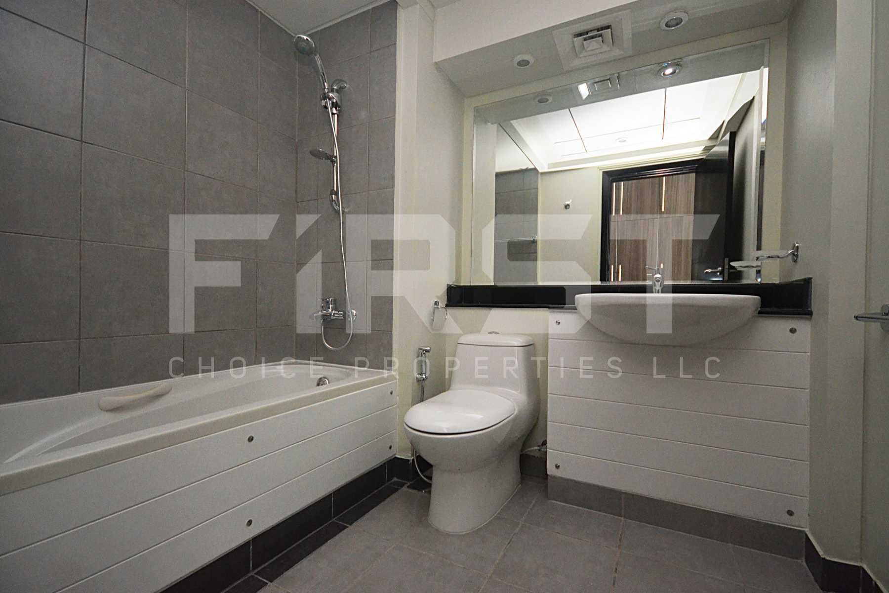 Internal Photo of 3 Bedroom Apartment Closed Kitchen in Al Reef Downtown Al Reef Abu Dhabi UAE (18).jpg