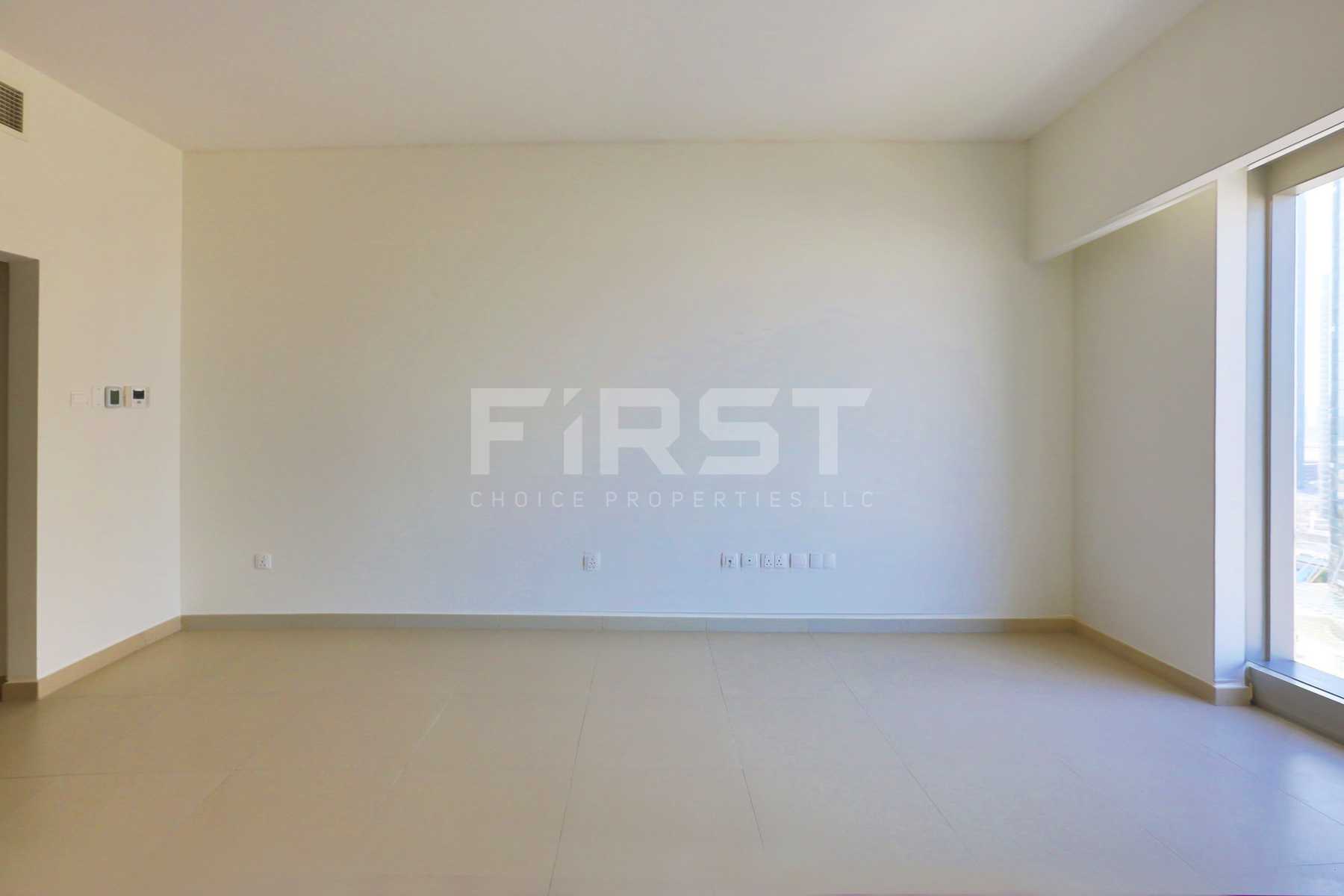 Internal Photo of Studio Apartment in The Arc Al Reem Island Abu Dhabi UAE (11).jpg