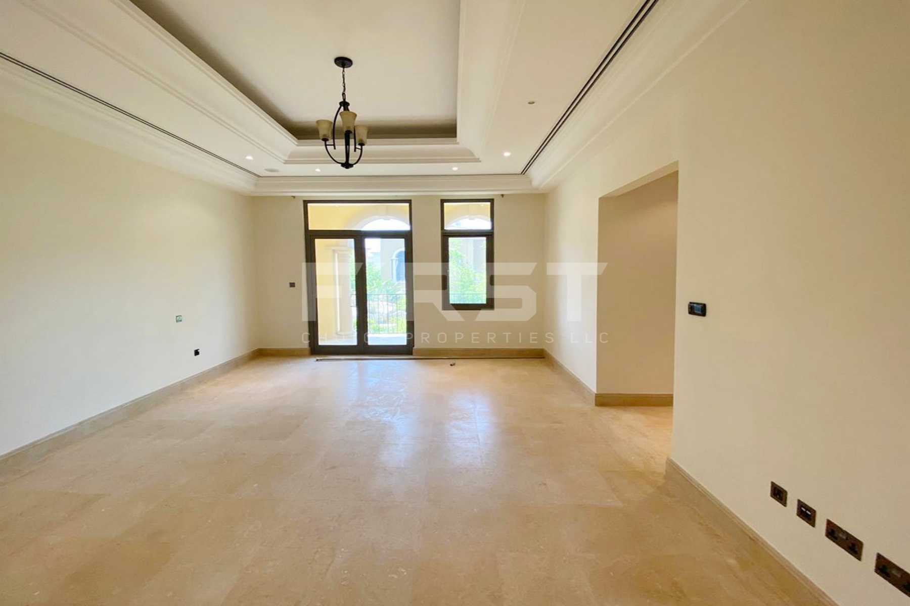 Internal Photo of 5 Bedroom Villa in Saadiyat Beach Villa in Saadiyat Island Abu Dhabi UAE (21).jpg