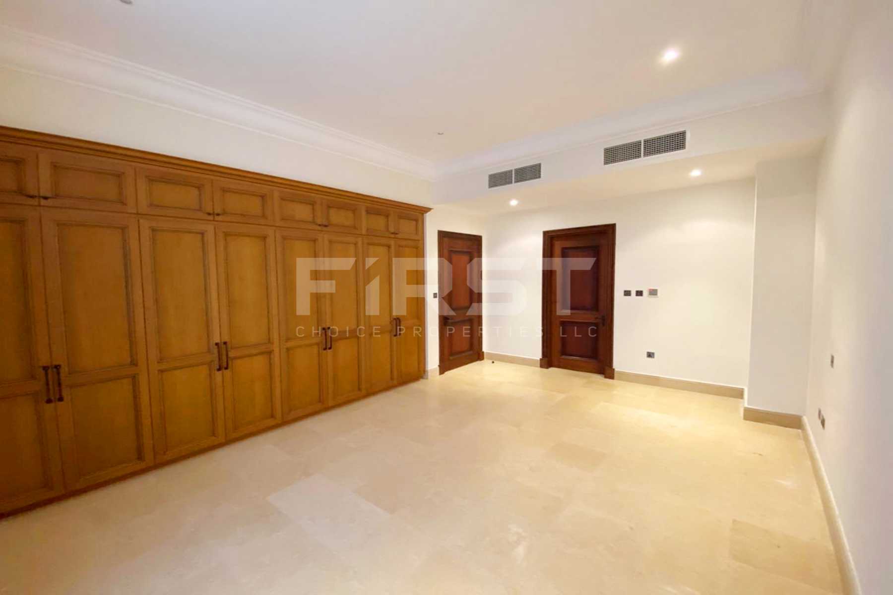 Internal Photo of 5 Bedroom Villa in Saadiyat Beach Villa in Saadiyat Island Abu Dhabi UAE (27).jpg