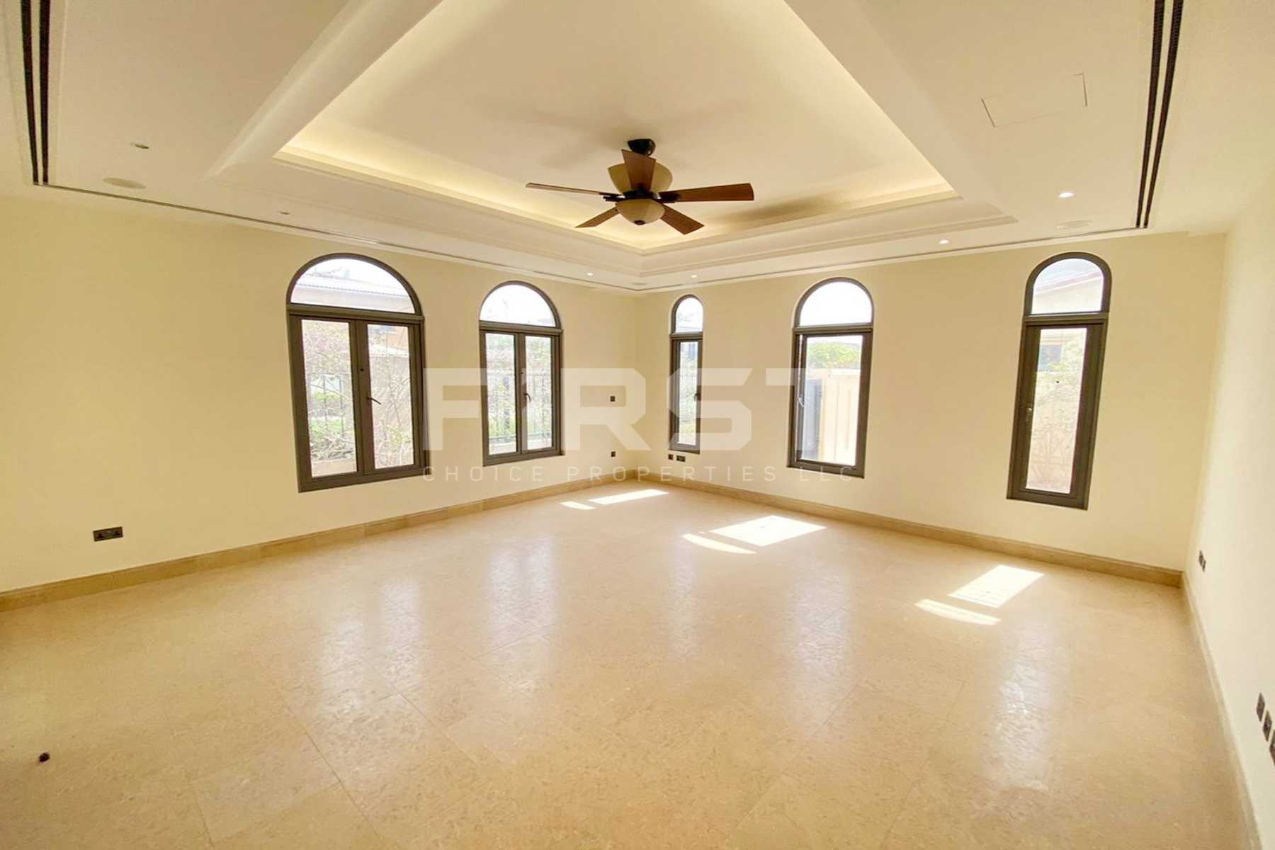 Internal Photo of 5 Bedroom Villa in Saadiyat Beach Villa in Saadiyat Island Abu Dhabi UAE (35).jpg