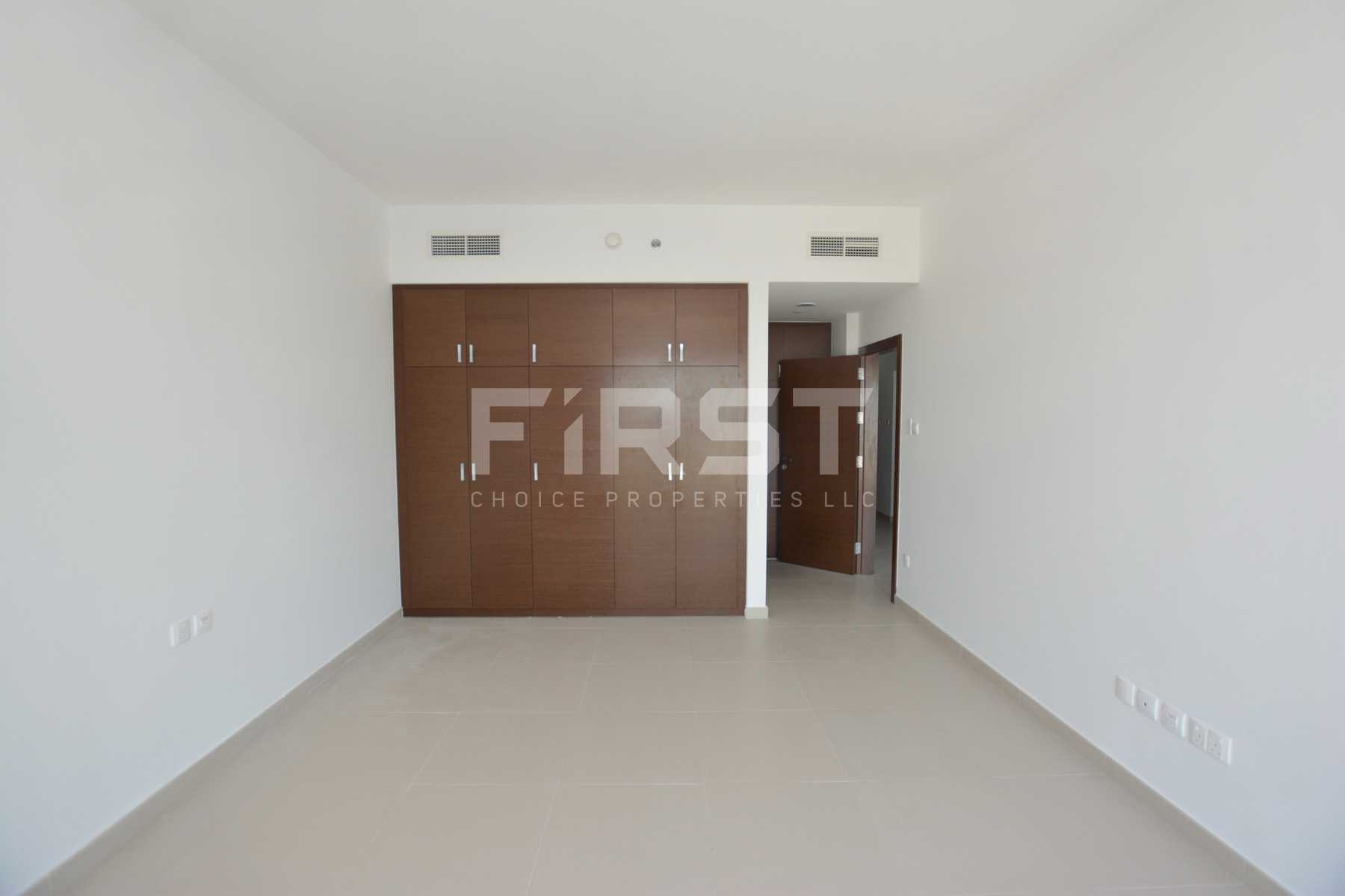 Internal Photo of 1 Bedroom Apartment in The Gate Tower Shams Abu Dhabi Al Reem Island Abu Dhabi UAE (14).jpg