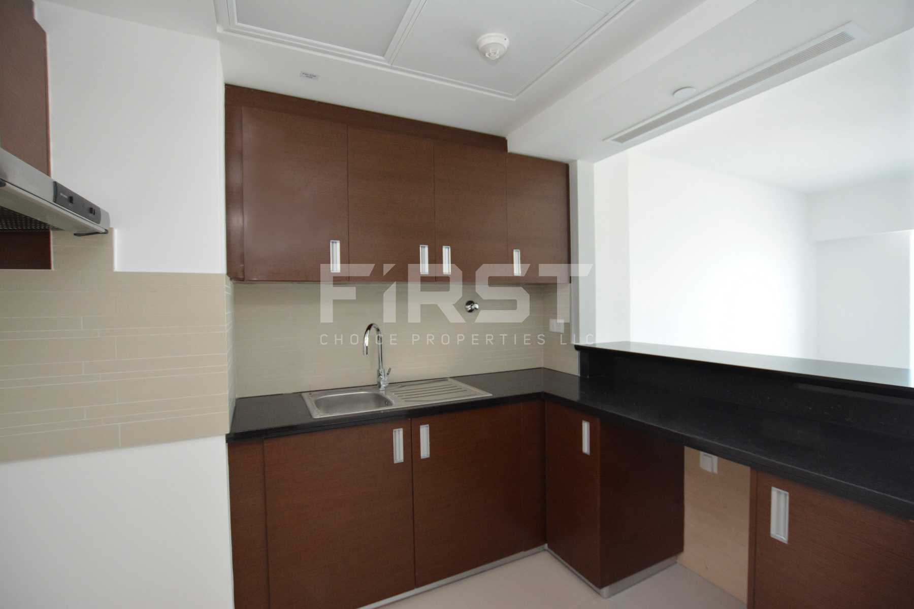 Internal Photo of 1 Bedroom Apartment in The Gate Tower Shams Abu Dhabi Al Reem Island Abu Dhabi UAE (3).jpg