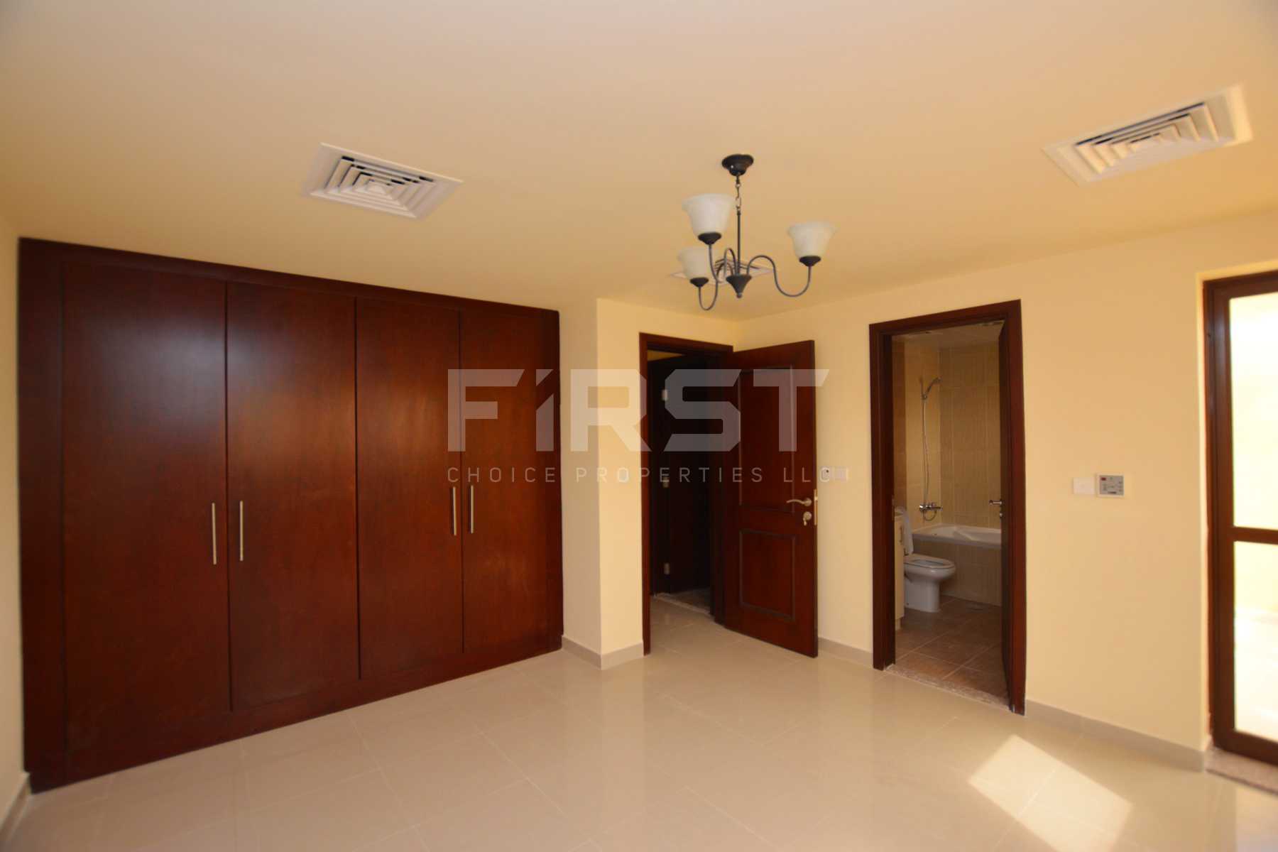 Internal Photo of 3 Bedroom Villa in Hydra Village Abu Dhabi UAE. (27).jpg