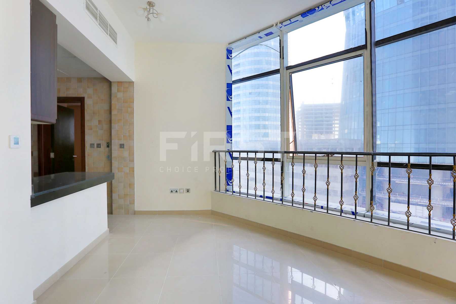 Internal Photo of Studio Apartment in Hydra Avenue City of Lights Al Reem Island Abu Dhabi UAE  (5).jpg
