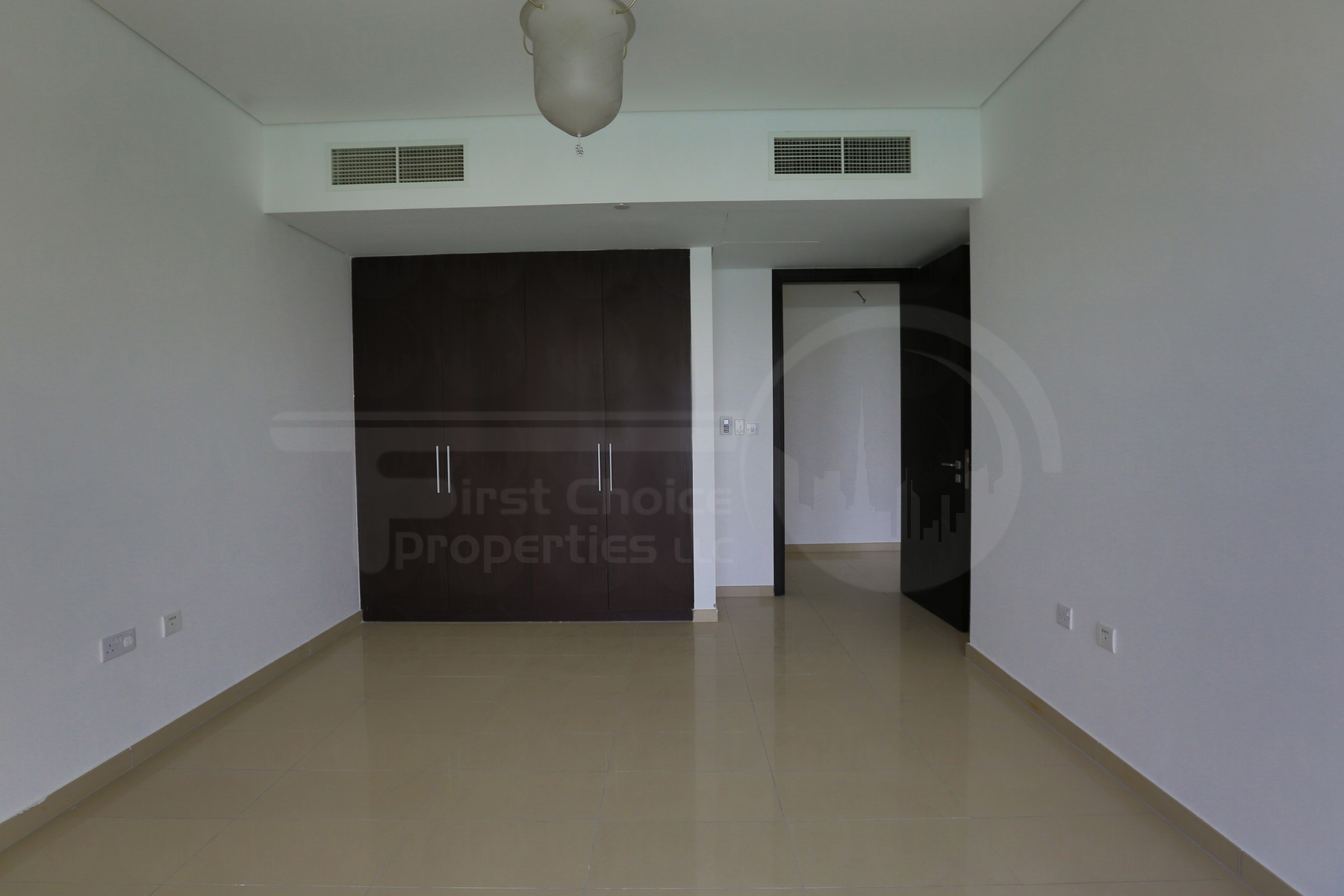 3 Bedroom Apartment - Abu Dhabi - UAE - Rak Tower - Al Reem Island (26).JPG