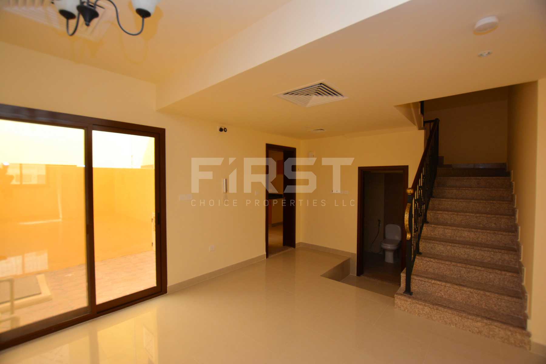 Internal Photo of 3 Bedroom Villa in Hydra Village Abu Dhabi UAE. (7).jpg
