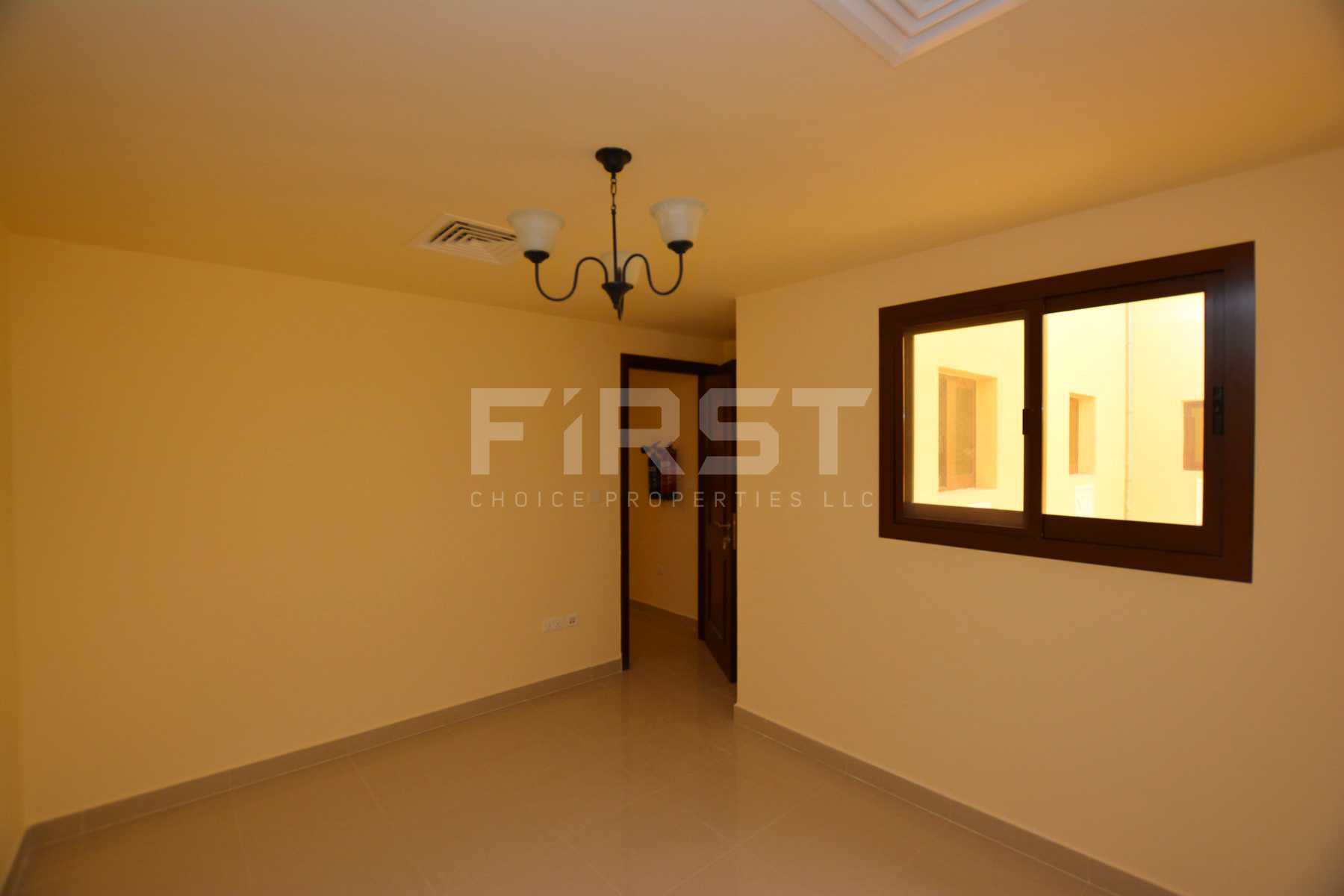 Internal Photo of 3 Bedroom Villa in Hydra Village Abu Dhabi UAE. (16).jpg