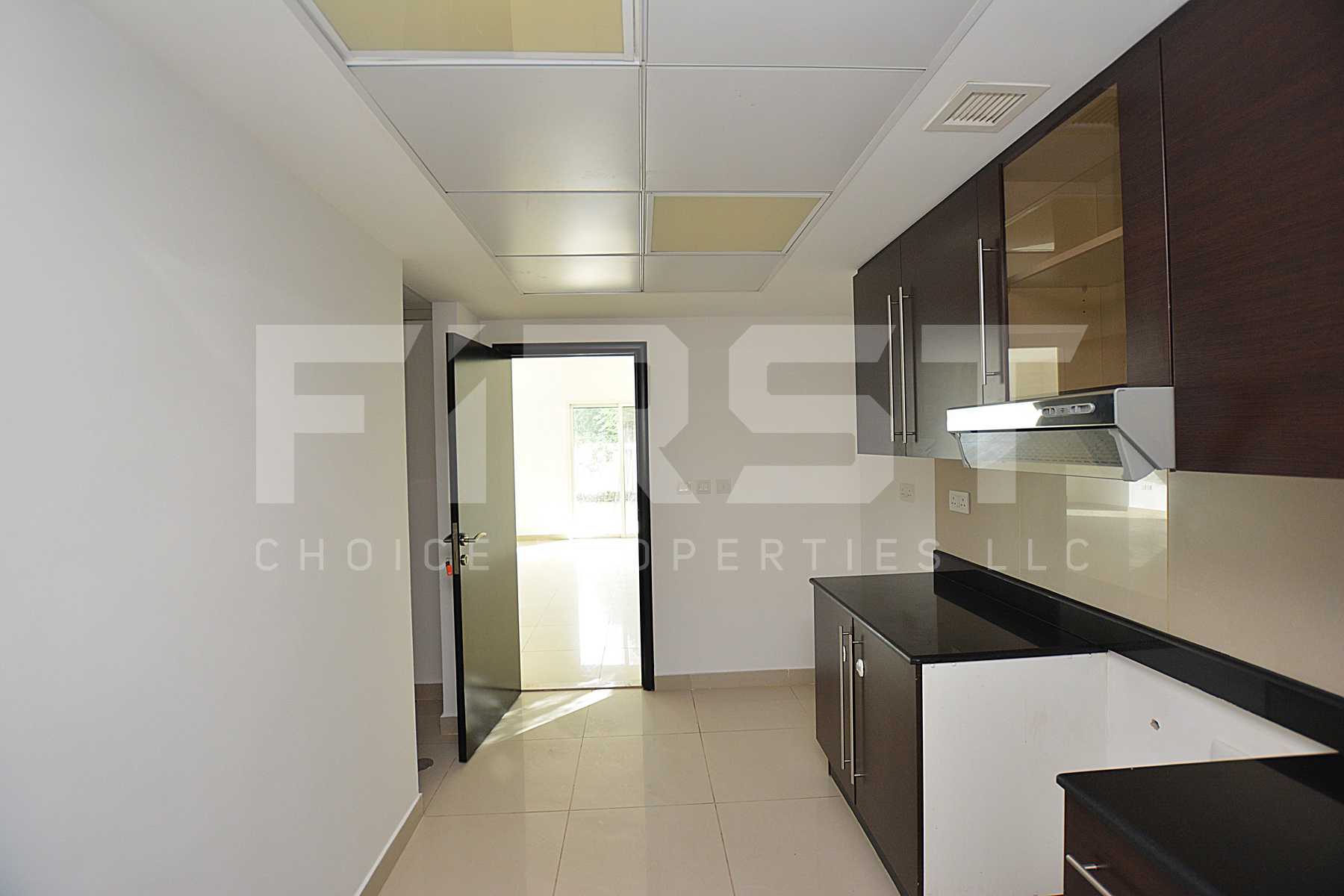 Internal Photo of 5 Bedroom Villa in Al Reef Villas 348.3 sq.m-3749 sq.ft-Abu Dhabi -UAE (16).jpg