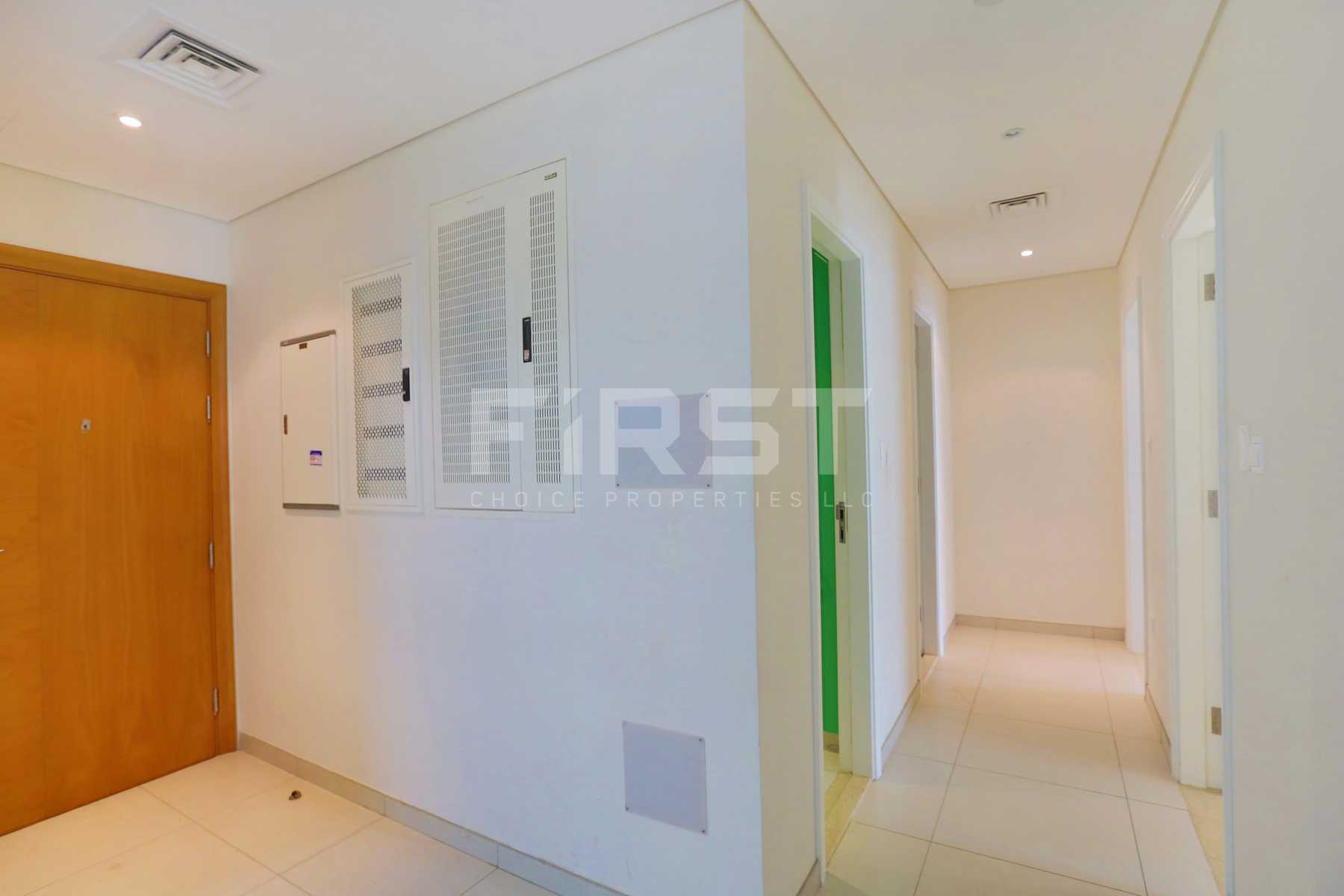 Internal Photo of 2 Bedroom Apartment in Amaya Towers Shams Abu Dhabi Al Reem Island Abu Dhabi UAE (7).jpg