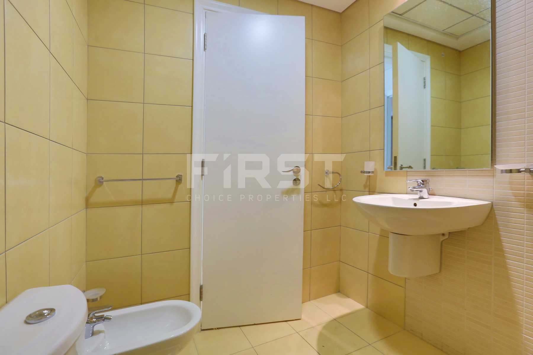 Internal Photo of 2 Bedroom Apartment in Amaya Towers Shams Abu Dhabi Al Reem Island Abu Dhabi UAE (20).jpg