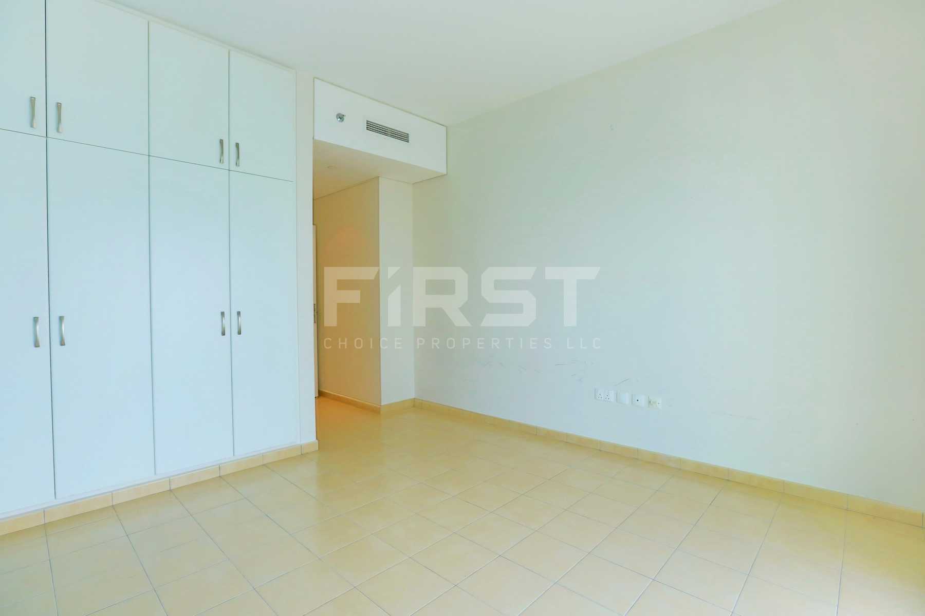 Internal Photo of 2 Bedroom Apartment in Amaya Towers Shams Abu Dhabi Al Reem Island Abu Dhabi UAE (25).jpg