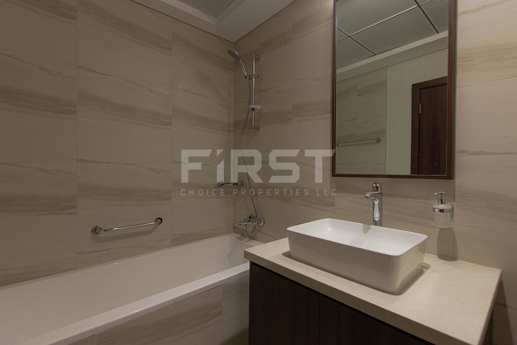 Internal Photo of 2 Bedroom Apartment in Reflection Shams Abu Dhabi Al Reem Island Abu Dhabi UAE (33).jpg