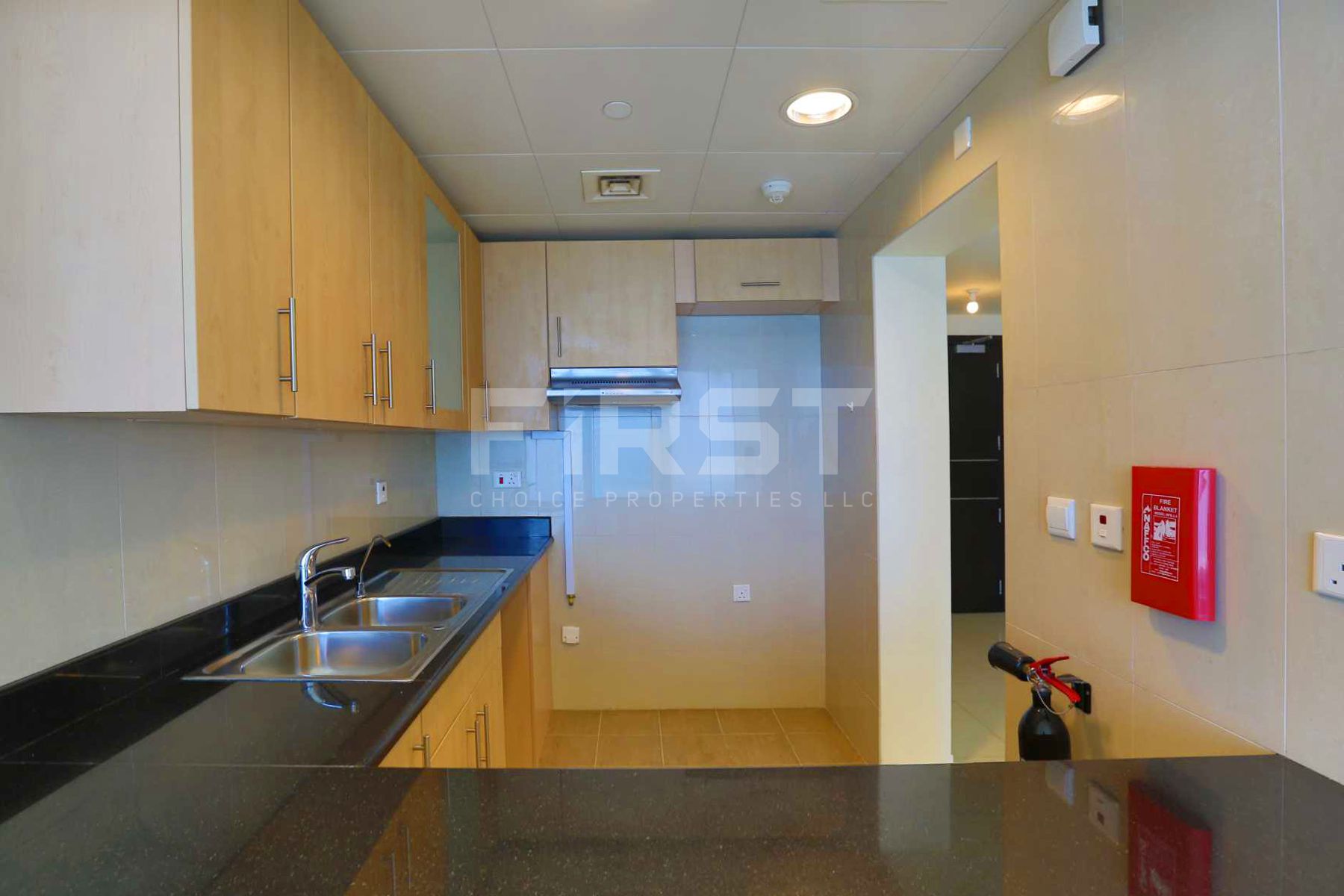 Internal Photo of 2 Bedroom Apartment in Shams Abu Dhabi Sun Tower Abu Dhabi UAE (2).jpg