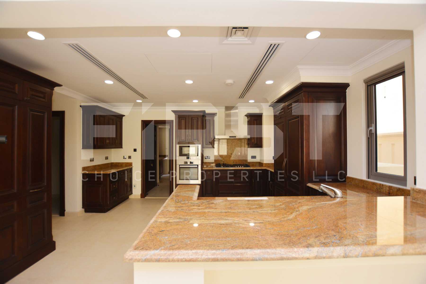 Internal Photo of 4 Bedroom Villa in Saadiyat Beach Villas Saadiyat Island Abu Dhabi UAE (12).jpg