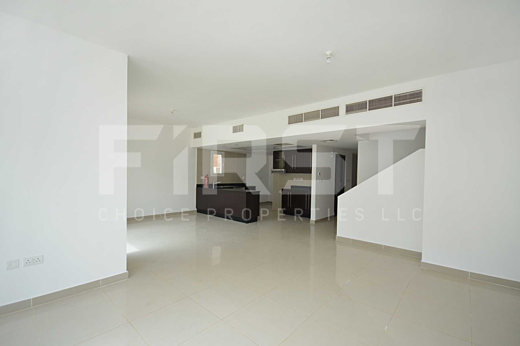 Internal Photo of 4 Bedroom Villa in Al Reef Villas Al Reef Abu Dhabi UAE  2858 sq (4).jpg