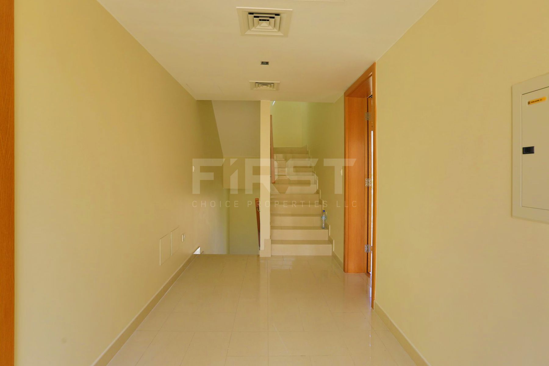 Internal Photo of 3 Bedroom Villa in Al Raha Gardens Abu Dhabi UAE (4).jpg