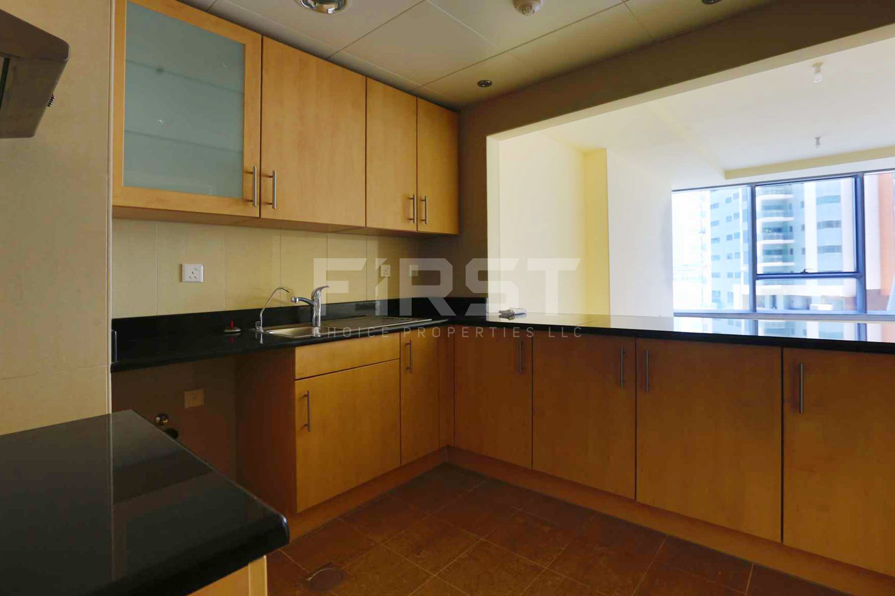 Internal Photo of 1 Bedroom Apartment in Shams Abu Dhabi Sun Tower Abu Dhabi UAE (4).jpg