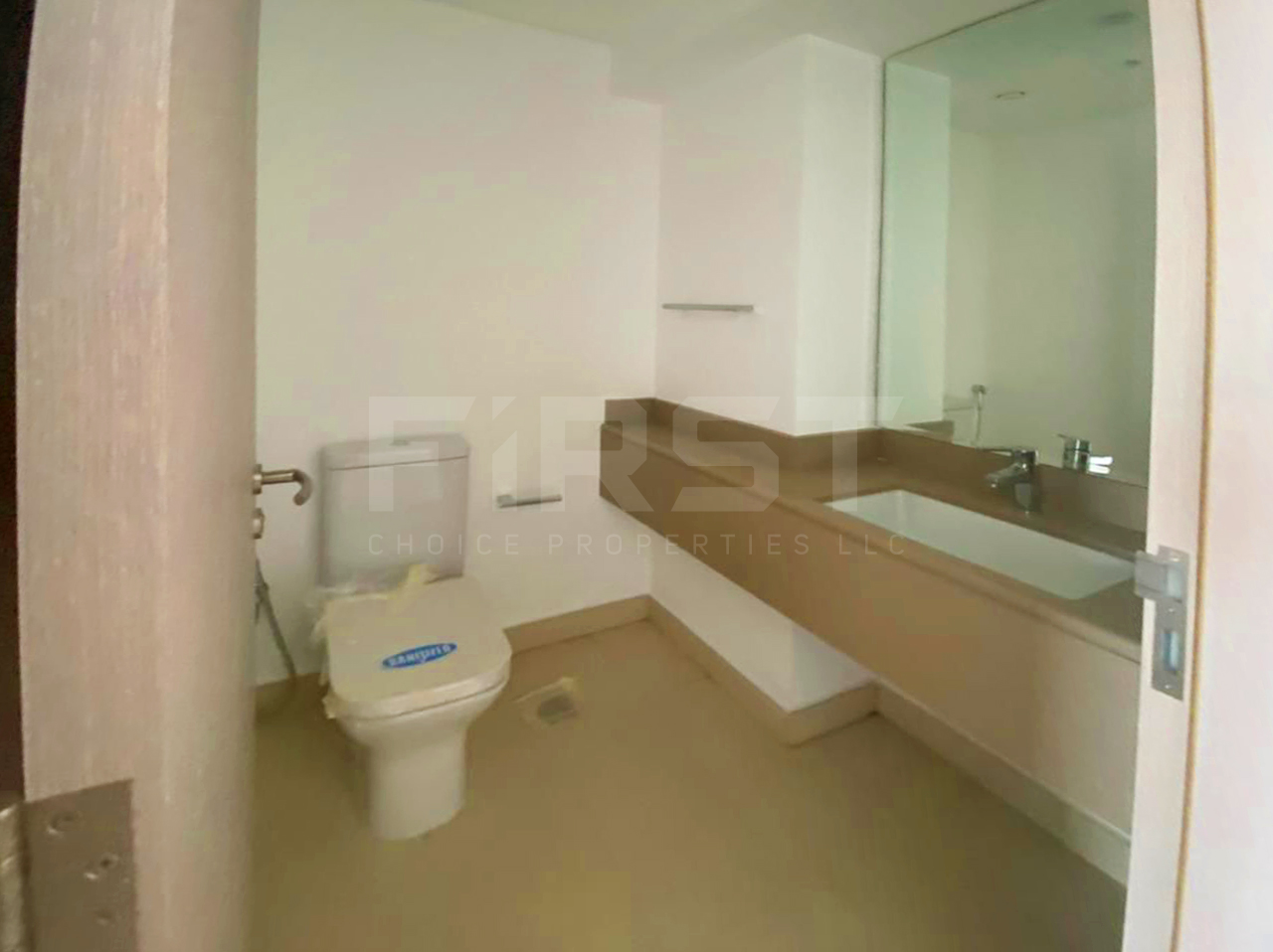 Internal Photos of 3 Bedroom Partment in Water s Edge Yas Island Abu Dhabi UAE (4).jpg