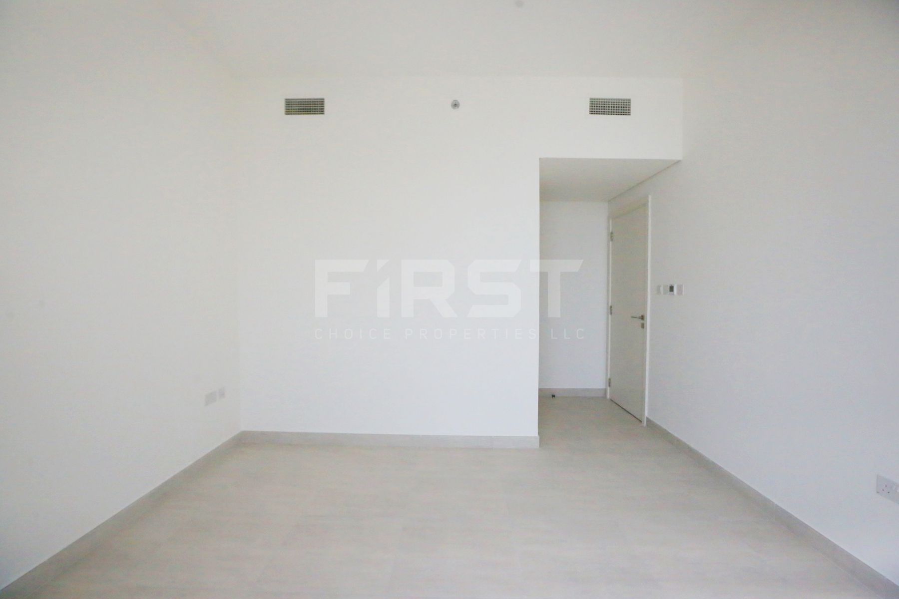 Internal Photo of 3 Bedroom Apartment in The Bridges Shams Abu Dhabi Al Reem Island Abu Dhabi UAE (6).jpg