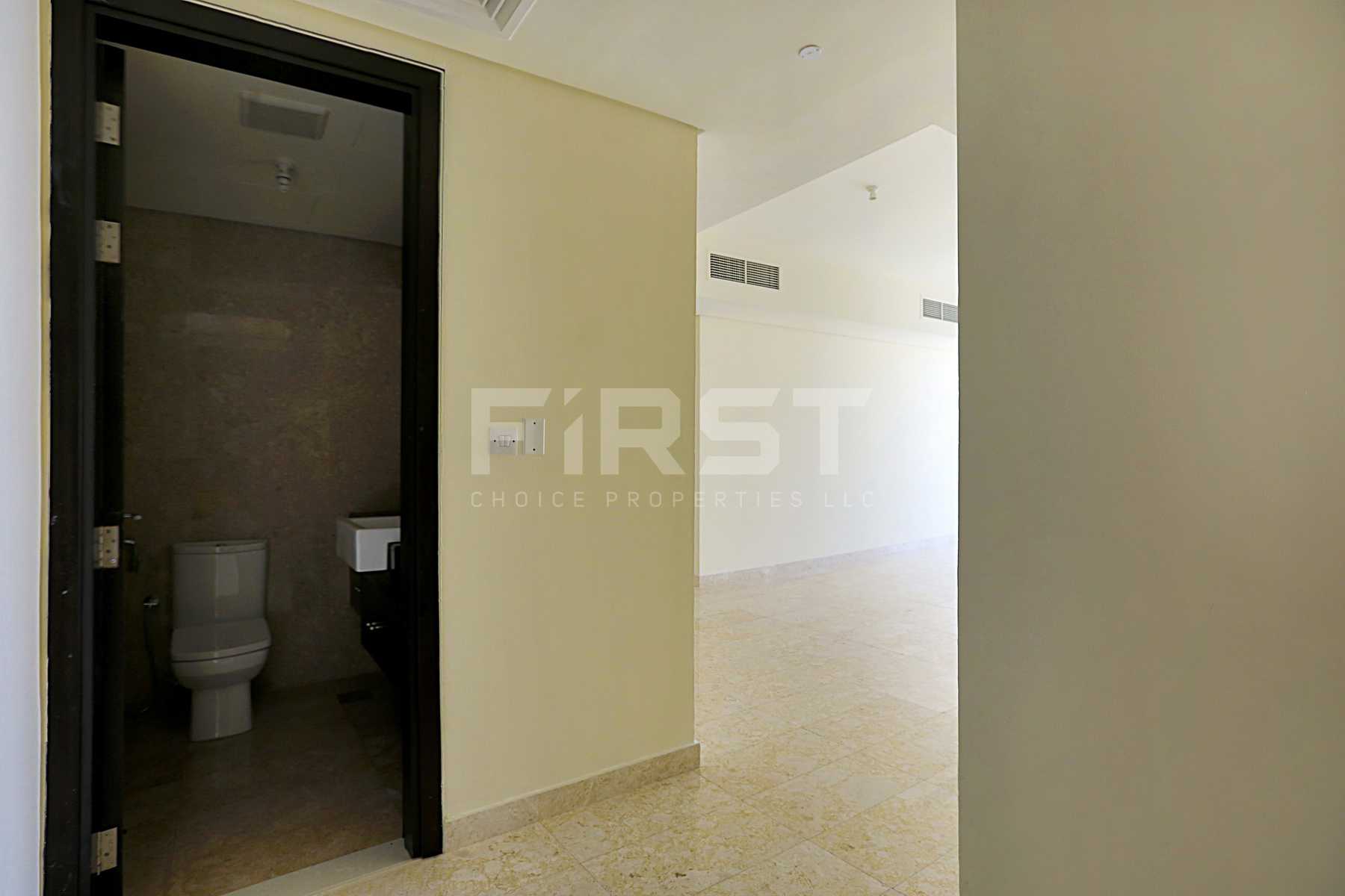 Internal Photo of 1 Bedroom Apartment in Ocean Terrace Marina Square Al Reem Island Abu Dhabi UAE (1).jpg