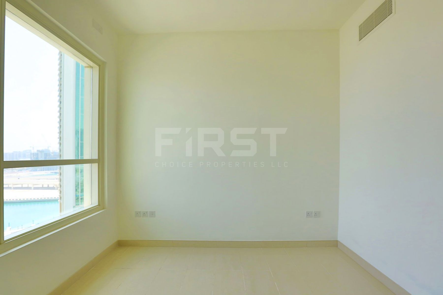 Internal Photo of 2 Bedroom Apartment in Burooj Views Marina Square Al Reem Island Abu Dhabi UAE (7).jpg