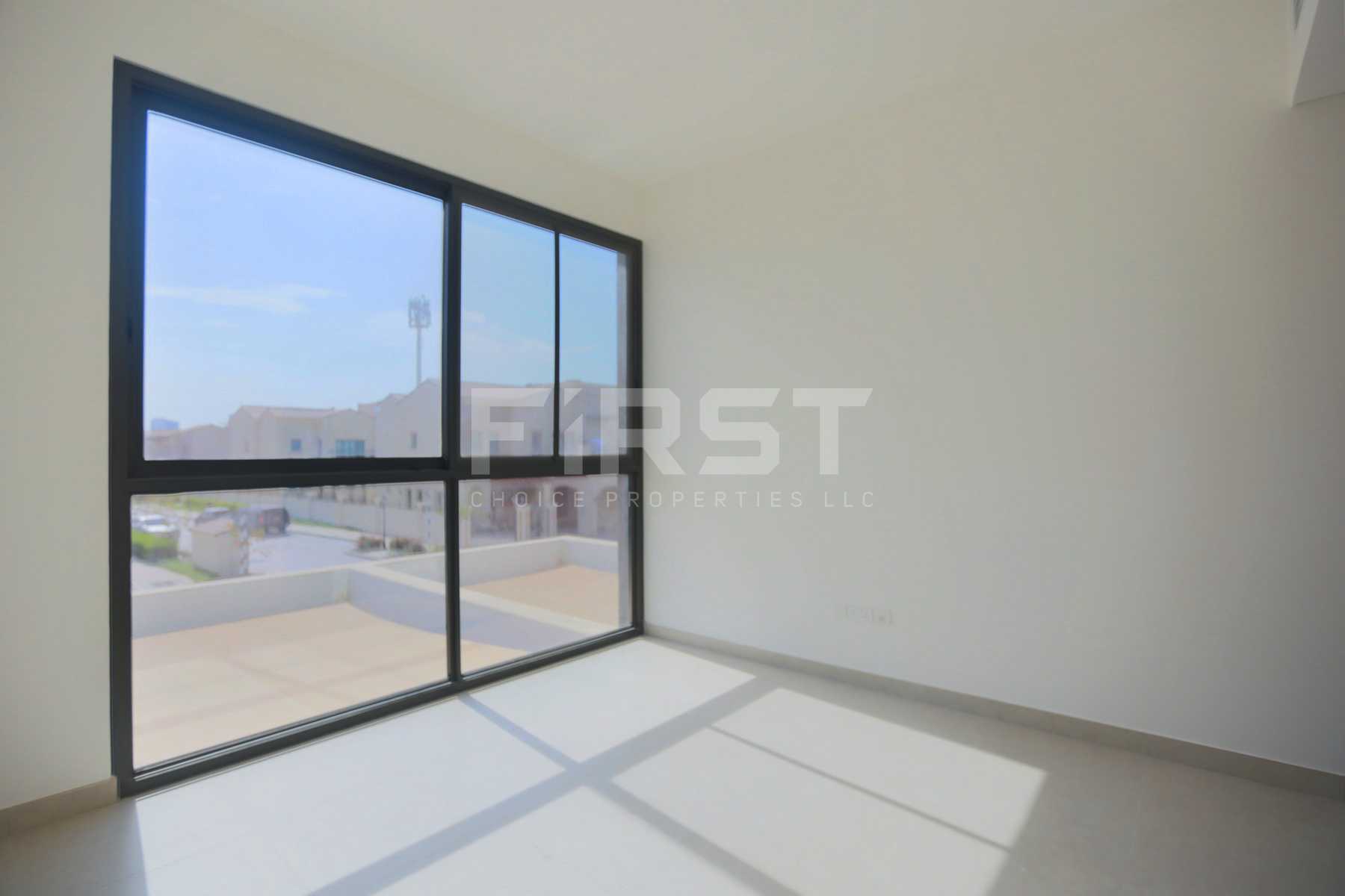 Internal Photo of 5 Bedroom Villa in Faya at Bloom Gardens Al Salam Street Abu Dhabi UAE (15).jpg