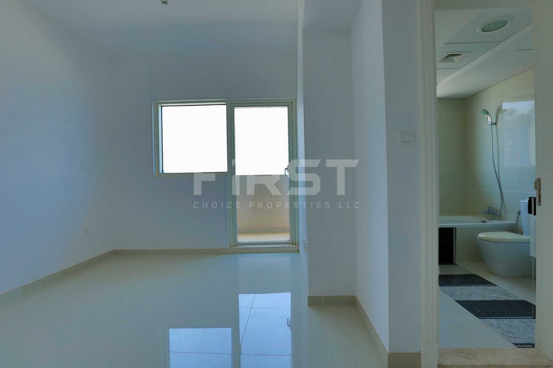 Internal Photo of 2 Bedroom Apartment in Marina bay by Damac Najmat Abu Dhabi Al Reem Island Abu Dhabi UAE (24).jpg