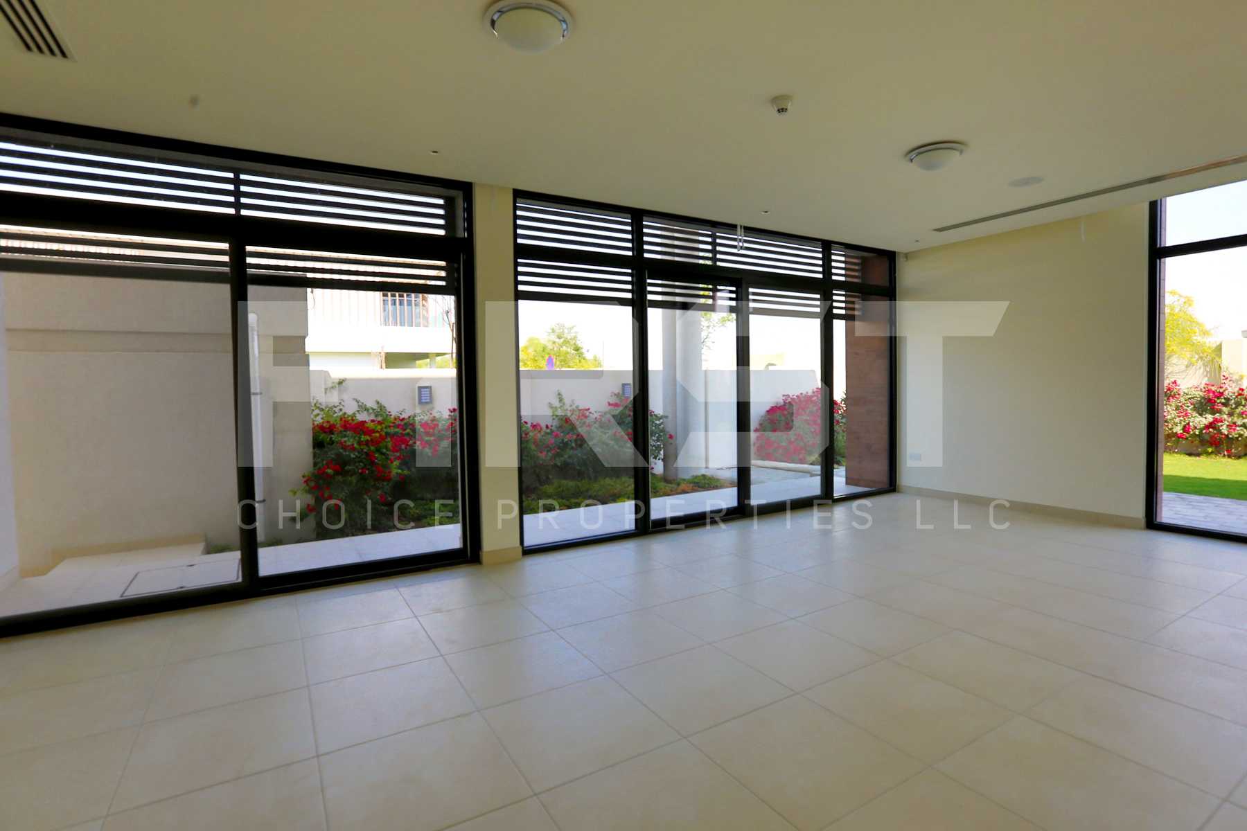 Internal Photo of 4 Bedroom Villa in West Yas Yas Island Abu Dhabi U.A (25).jpg
