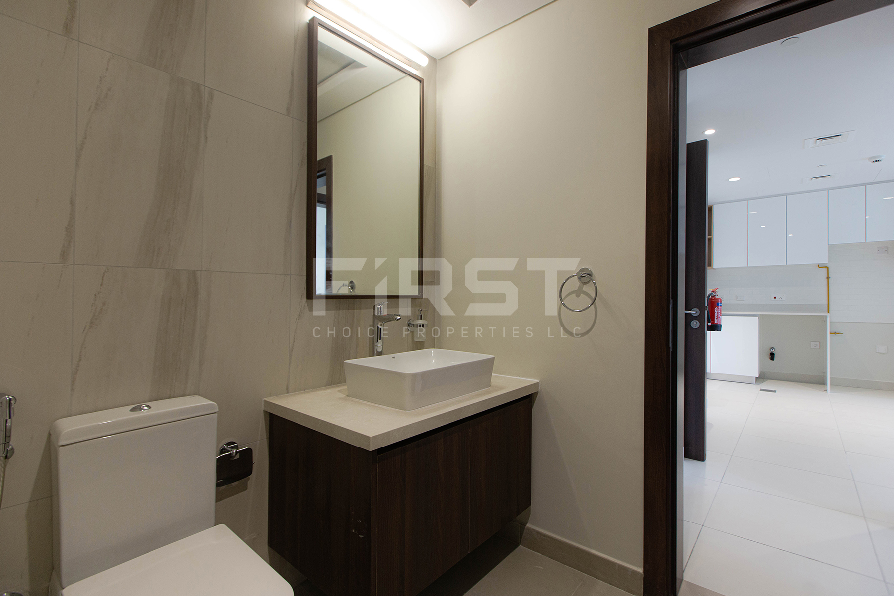 Internal Photo of 1 Bedroom Apartment in Reflection Shams Abu Dhabi Al Reem Island Abu Dhabi UAE (19).jpg