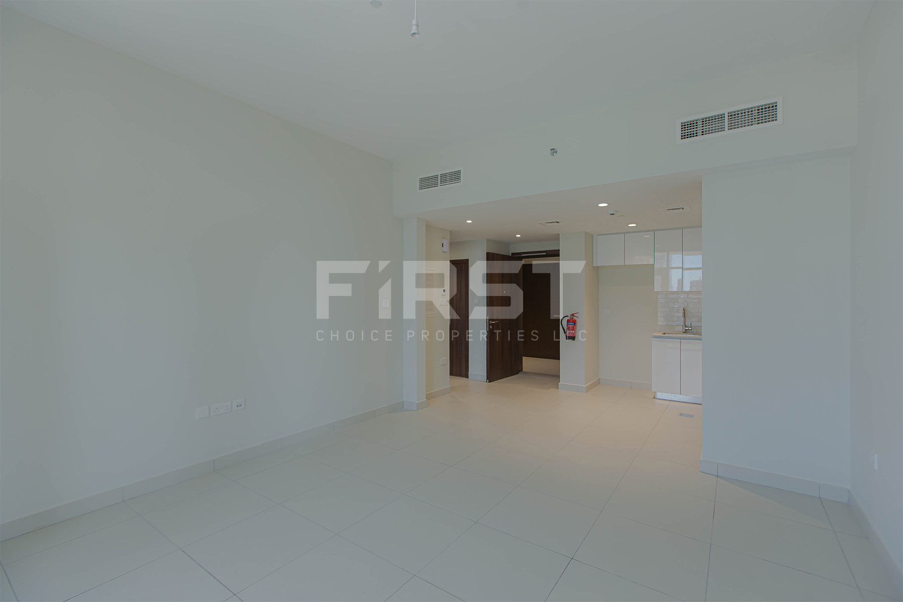 Internal Photo of 1 Bedroom Apartment in Reflection Shams Abu Dhabi Al Reem Island Abu Dhabi UAE (5).jpg