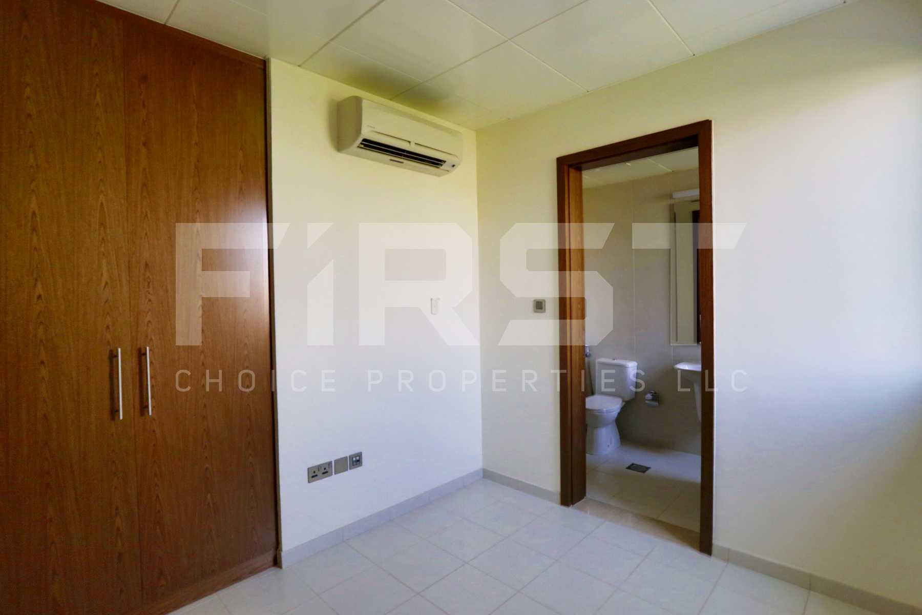 Internal Photo of 4 Bedroom Villa in West Yas Yas Island Abu Dhabi U.A (11).jpg
