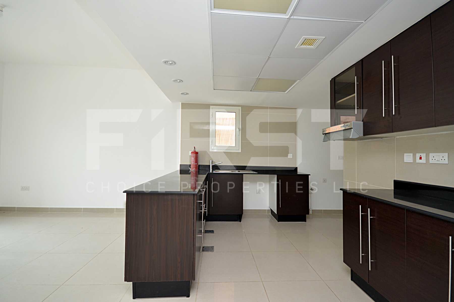 Internal Photo of 4 Bedroom Villa in Al Reef Villas Al Reef Abu Dhabi UAE  2858 sq (7).jpg