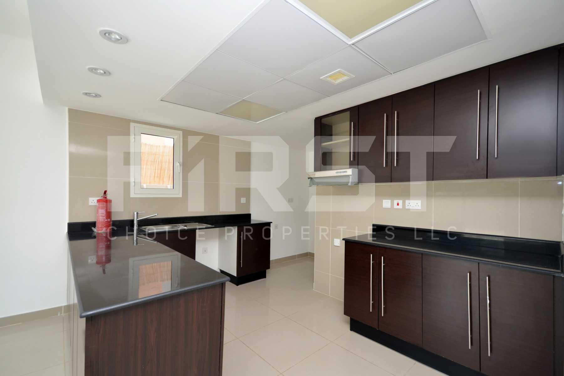 Internal Photo of 4 Bedroom Villa in Al Reef Villas Al Reef Abu Dhabi UAE  2858 sq (8).jpg