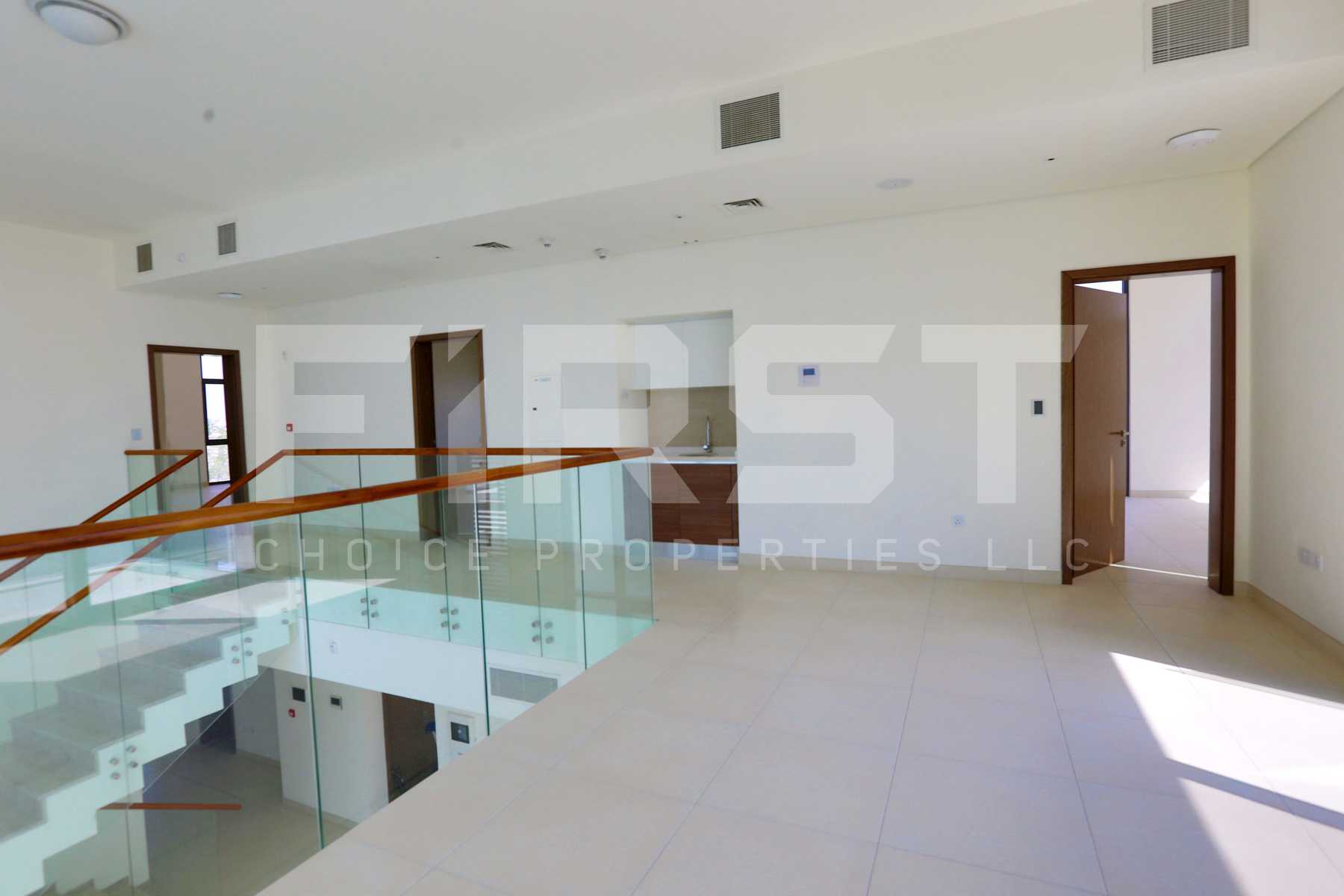 Internal Photo of 4 Bedroom Villa in West Yas Yas Island (29).jpg