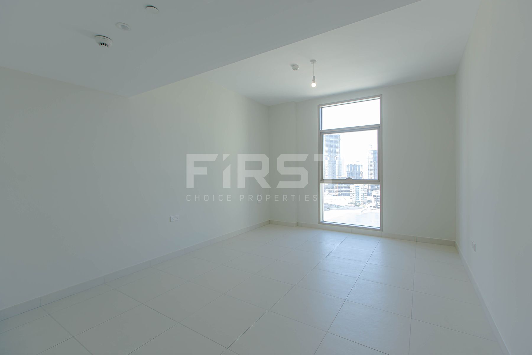 Internal Photo of 1 Bedroom Apartment in Reflection Shams Abu Dhabi Al Reem Island Abu Dhabi UAE (6).jpg