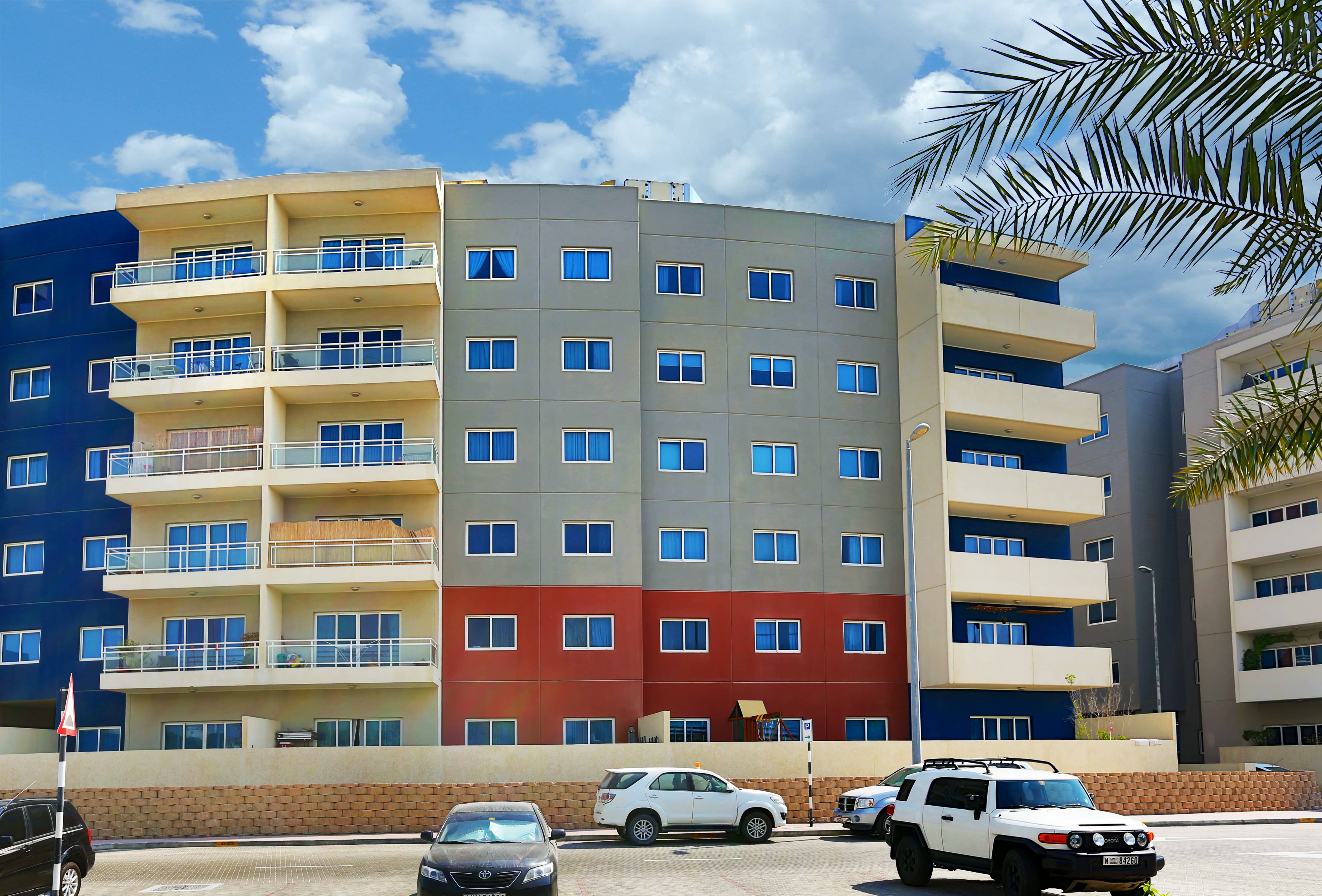 Swimming pool near 3 bedroom apartments, Al Reef Downtown, Abu Dhabi community..jpg